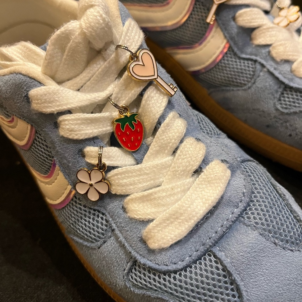 Steve Madden Girls Blue and White Sneakers with Charms - Picture 4 of 5
